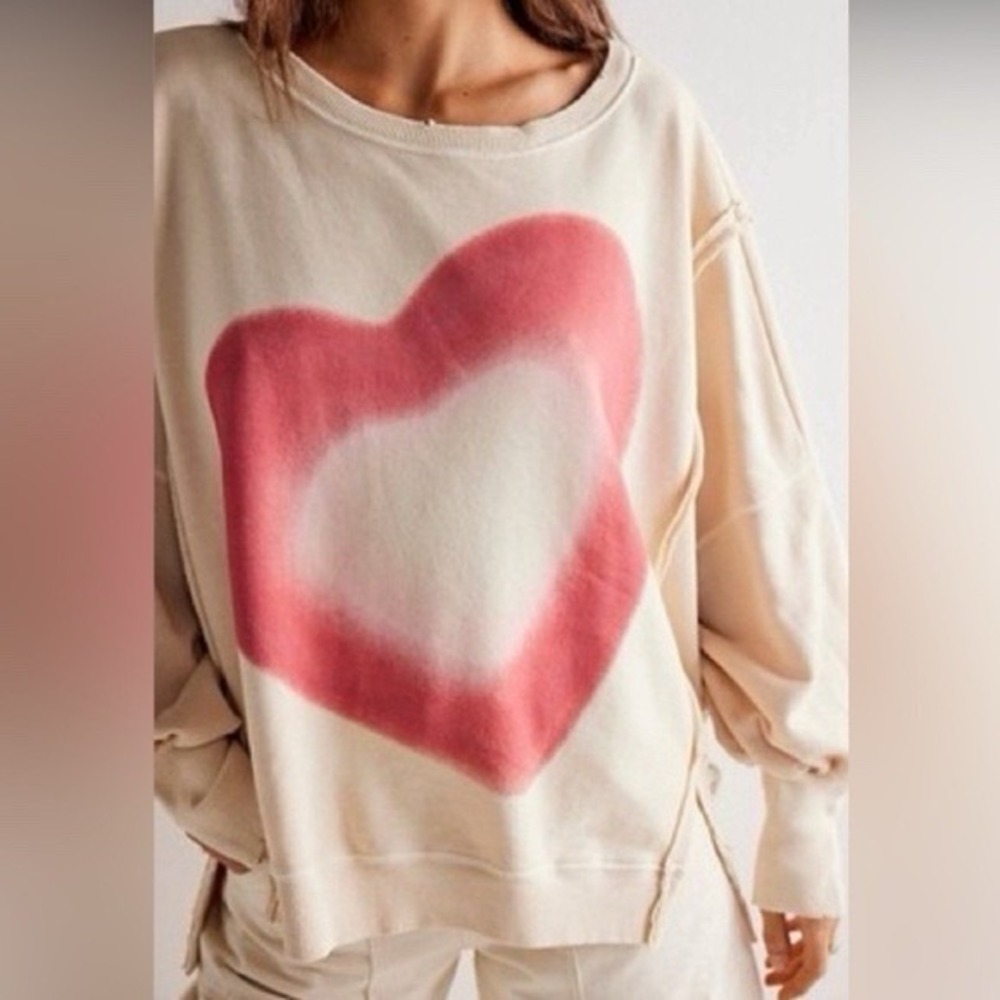 We The Free Camden Sweatshirt Cream W/Cream Red Graphic Heart , Medium